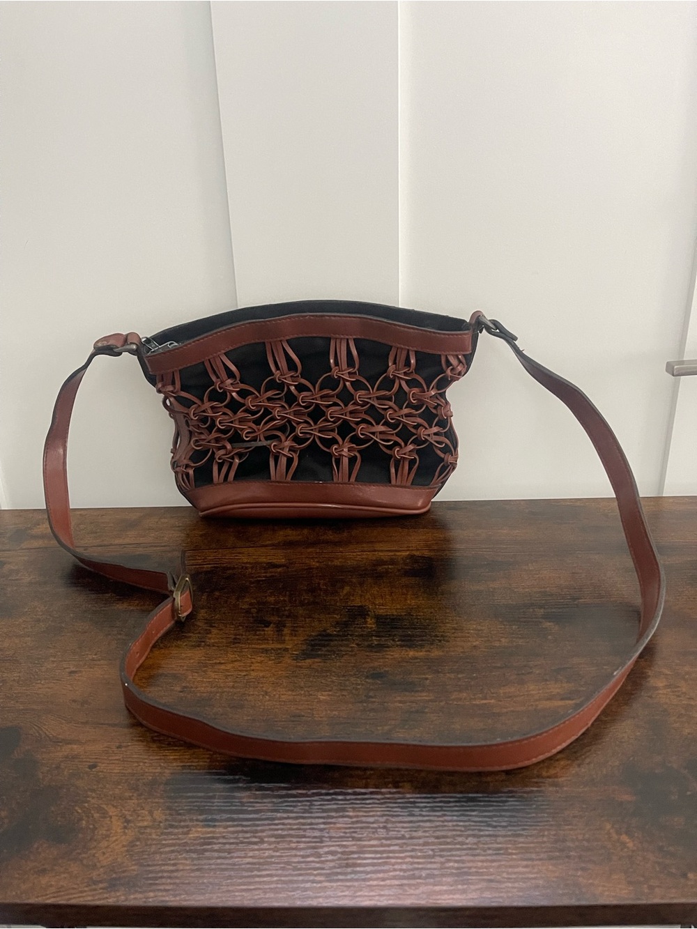 Braided Brown Leather Crossbody Bag with Adjustable Strap